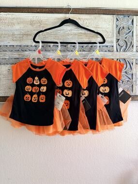 Lot Of 4 Toddler Girls Halloween Outfits With Shirt And Tutu NWT